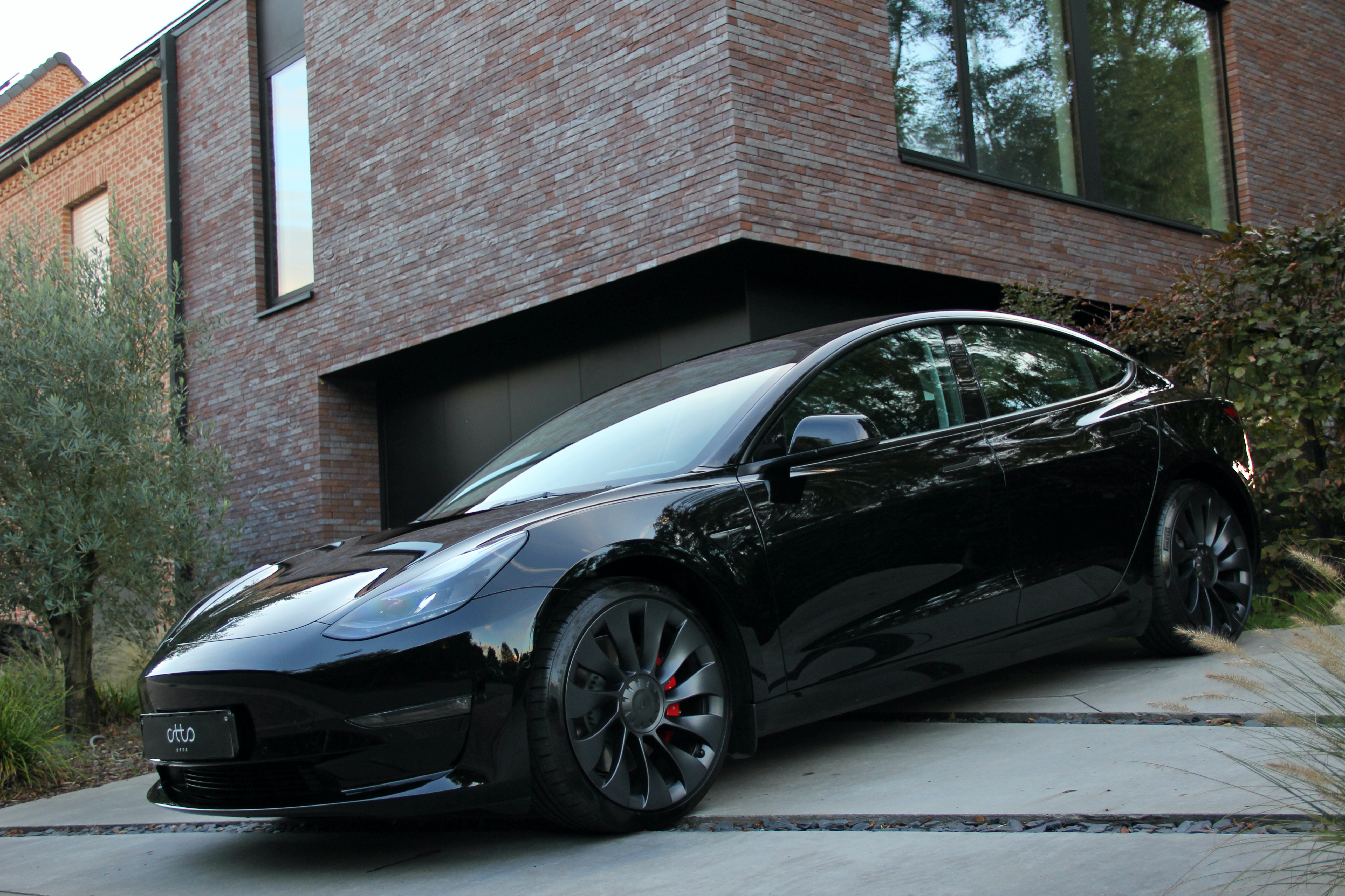 Tesla Model 3 Performance Dual-Motor All-wheel-drive