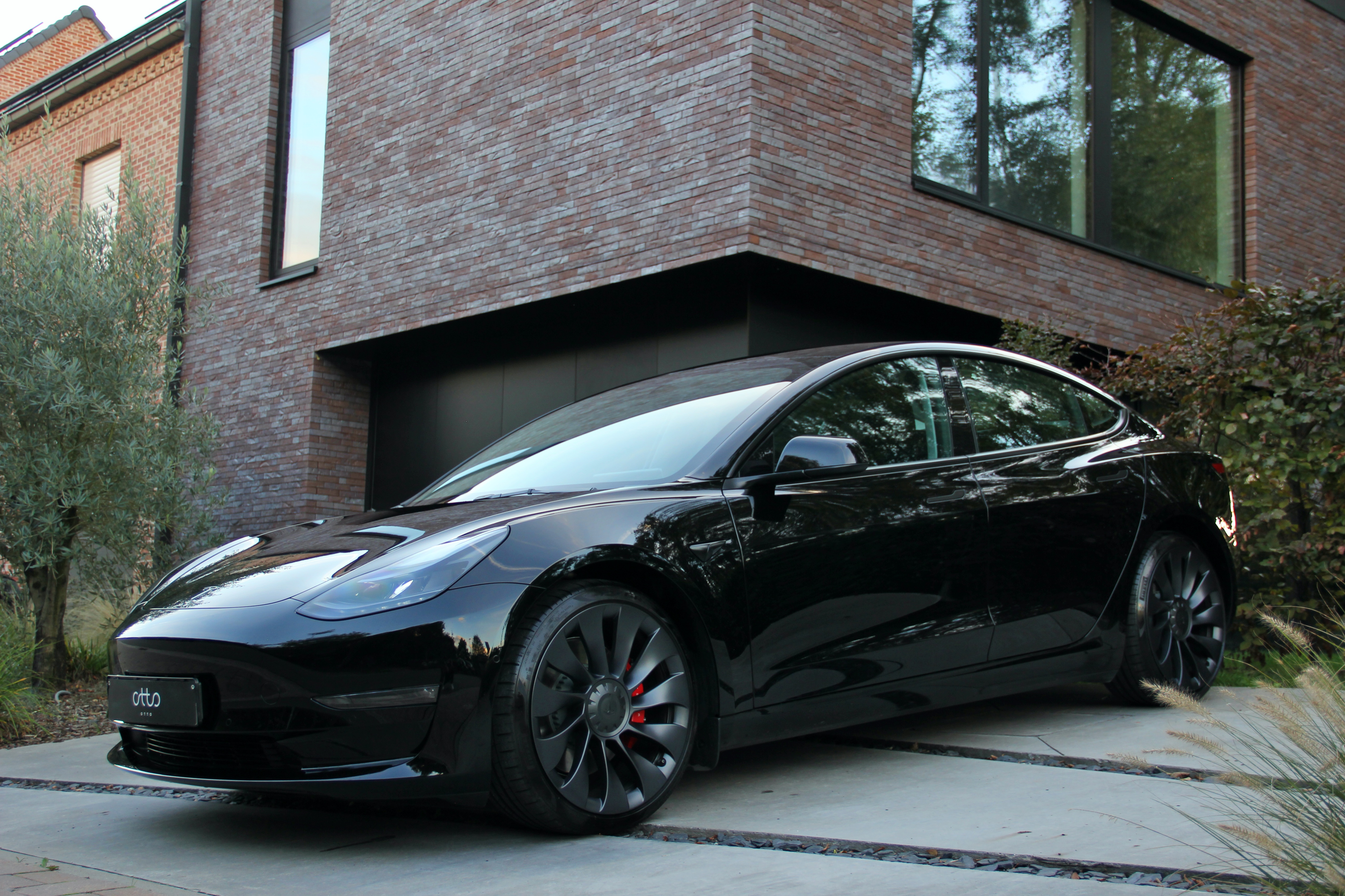 Tesla Model 3 Performance Dual-Motor All-wheel-drive